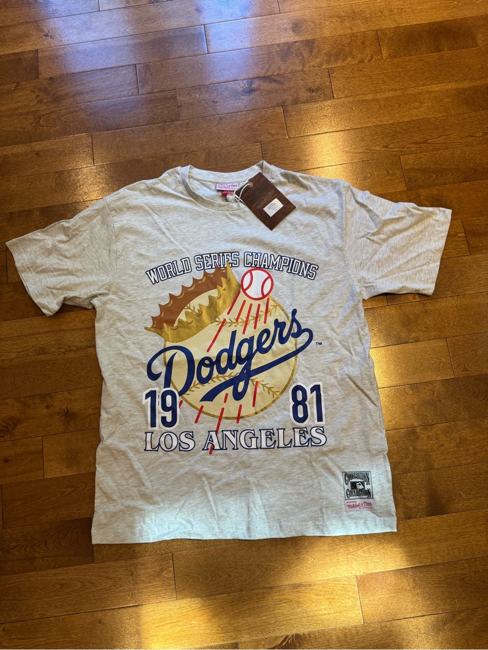 Mitchell & Ness Light Gray Dodgers '1981 World Series' Adult Tee